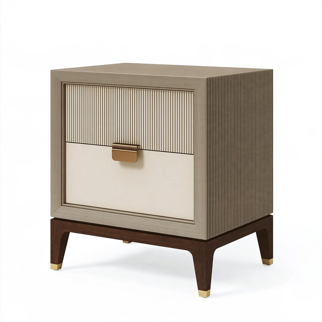 Comodino Parvireq in legno beige e marrone, moderno con anta e cassetto, dimensioni 50x40x60 cm, elegante e funzionale.
