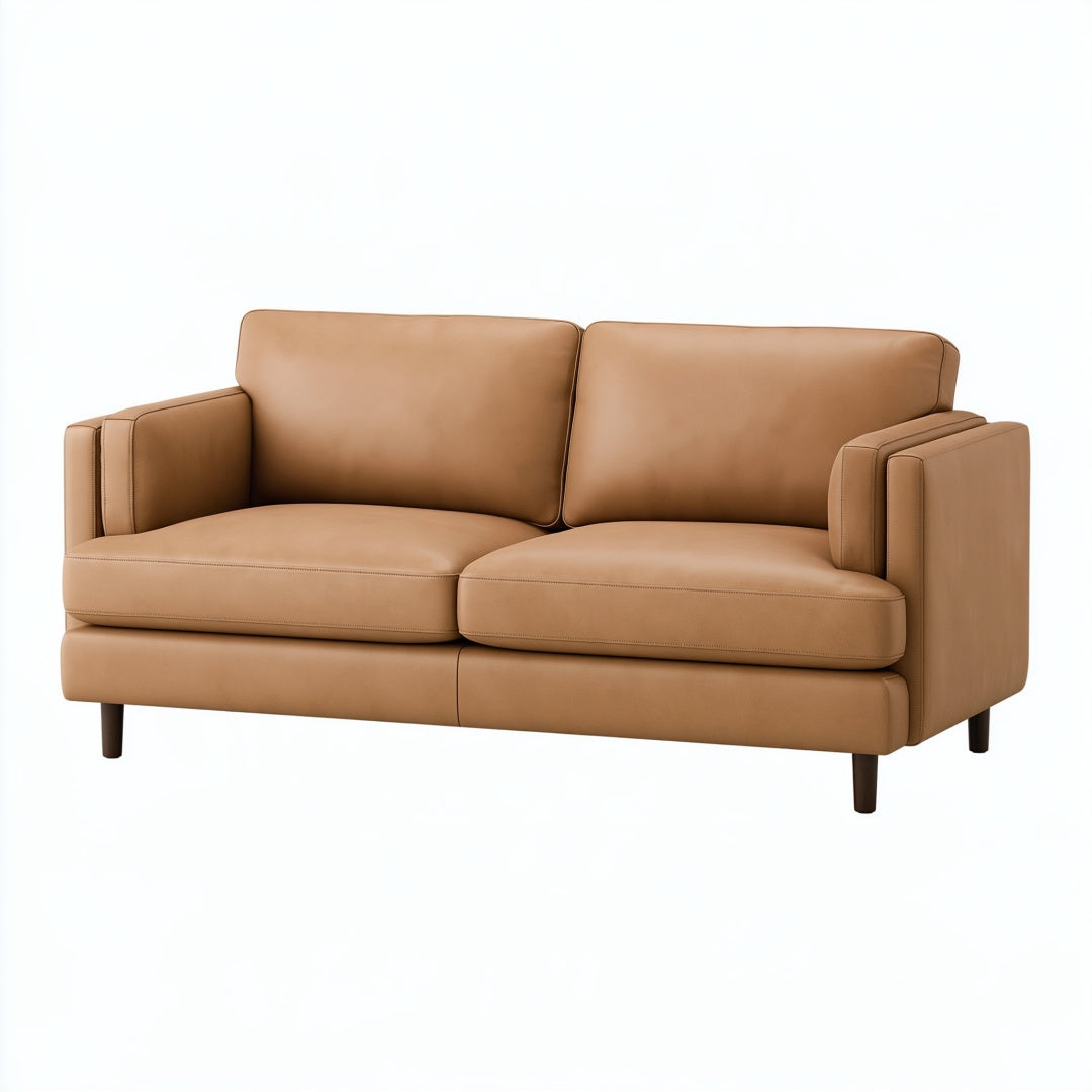 Divano 2 posti in similpelle marrone chiaro di Parvireq, stile moderno, con morbide sedute e braccioli eleganti.