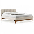 Letto matrimoniale Parvireq 160x200 cm in tessuto beige con struttura in legno, stile moderno.